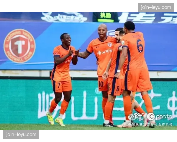青岛海牛1-0小胜河南队，叶博亚进球助球队取首胜